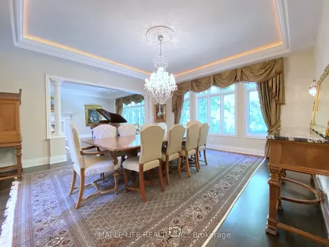 8 Crete Court Toronto ON M3C 2N6