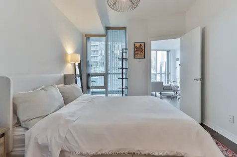 16 Yonge Street Toronto ON M5E 2A3