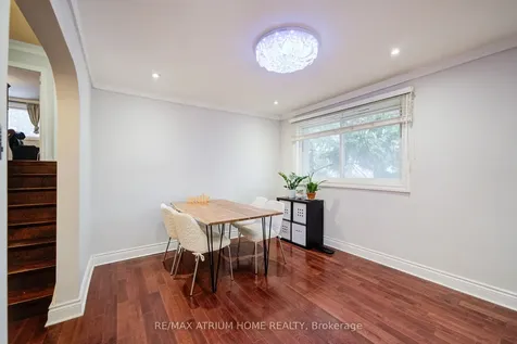 18 Doverwood Court Toronto ON M2M 2G7