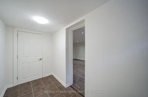 18 Doverwood Court Toronto ON M2M 2G7