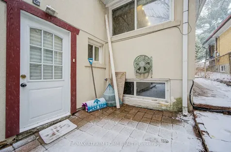 18 Doverwood Court Toronto ON M2M 2G7