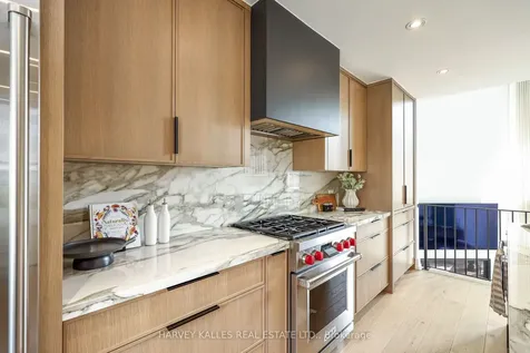 240 Broadway Avenue Toronto ON M4P 1V9