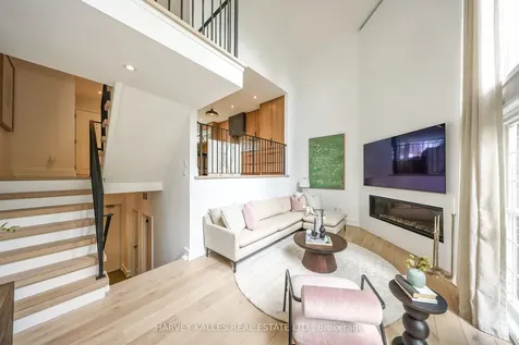 240 Broadway Avenue Toronto ON M4P 1V9