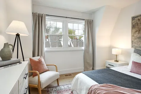 240 Broadway Avenue Toronto ON M4P 1V9