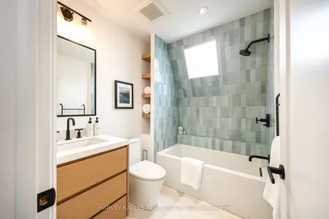 240 Broadway Avenue Toronto ON M4P 1V9