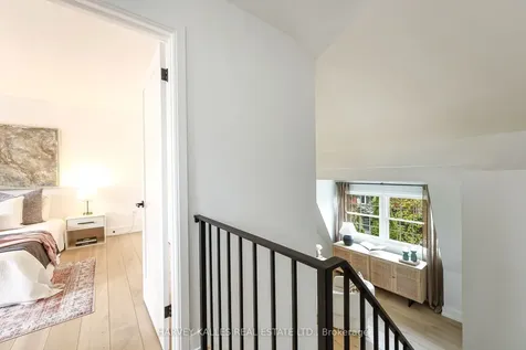 240 Broadway Avenue Toronto ON M4P 1V9