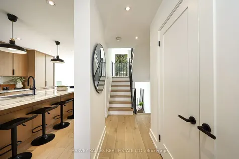 240 Broadway Avenue Toronto ON M4P 1V9
