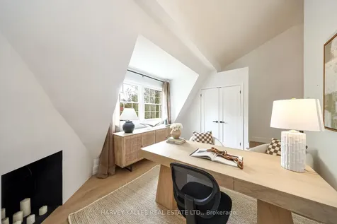 240 Broadway Avenue Toronto ON M4P 1V9