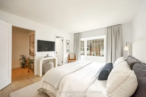 240 Broadway Avenue Toronto ON M4P 1V9