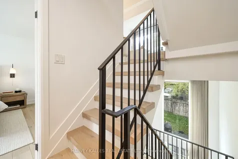 240 Broadway Avenue Toronto ON M4P 1V9