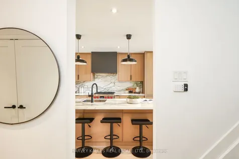240 Broadway Avenue Toronto ON M4P 1V9