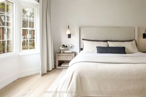240 Broadway Avenue Toronto ON M4P 1V9