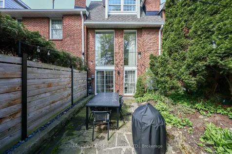 240 Broadway Avenue Toronto ON M4P 1V9