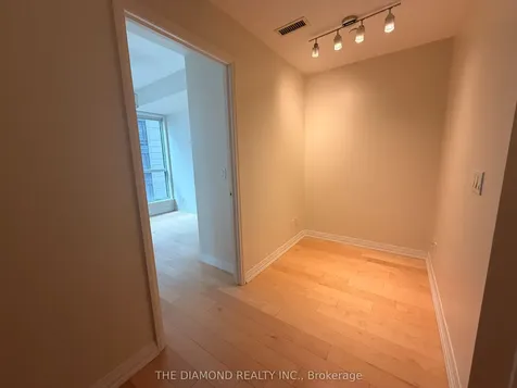 8 Mercer Street Toronto ON M5V 0C4