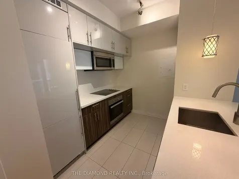8 Mercer Street Toronto ON M5V 0C4