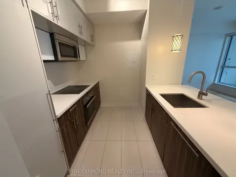 8 Mercer Street Toronto ON M5V 0C4