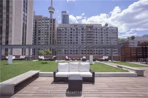8 Mercer Street Toronto ON M5V 0C4