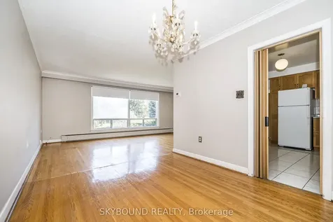 44 Tinder Crescent Toronto ON M4A 1L3