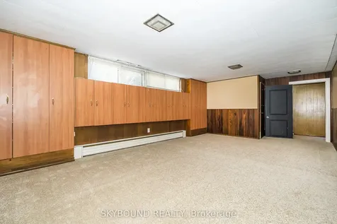 44 Tinder Crescent Toronto ON M4A 1L3