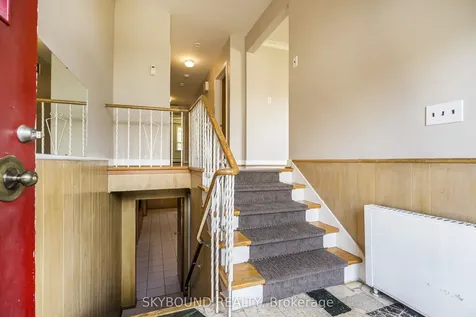 44 Tinder Crescent Toronto ON M4A 1L3