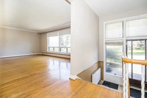 44 Tinder Crescent Toronto ON M4A 1L3