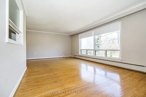 44 Tinder Crescent Toronto ON M4A 1L3
