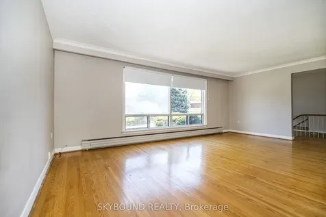 44 Tinder Crescent Toronto ON M4A 1L3
