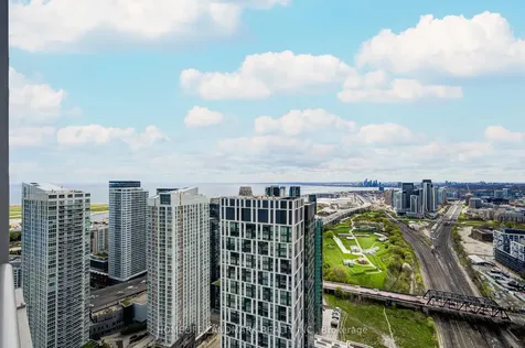 21 Iceboat Terrace Toronto ON M5V 4A9