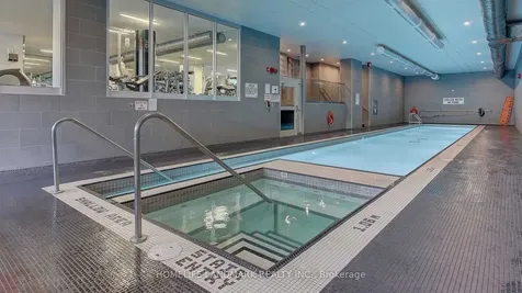 21 Iceboat Terrace Toronto ON M5V 4A9