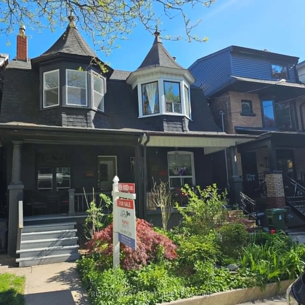 91 Olive Avenue Toronto ON M6G 1V2