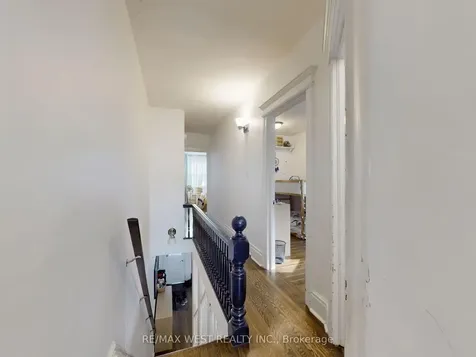 91 Olive Avenue Toronto ON M6G 1V2