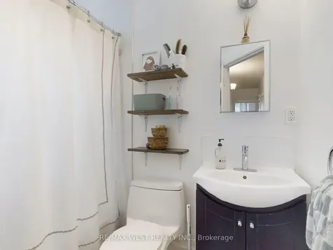 91 Olive Avenue Toronto ON M6G 1V2