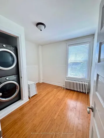 91 Olive Avenue Toronto ON M6G 1V2