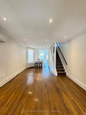 91 Olive Avenue Toronto ON M6G 1V2