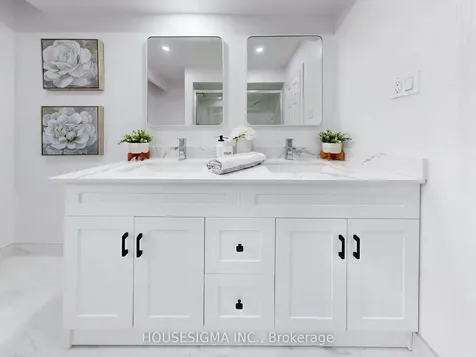 423 Connaught Avenue Toronto ON M2R 2M4