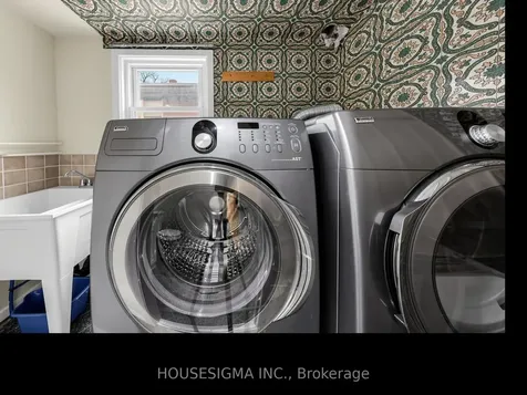 423 Connaught Avenue Toronto ON M2R 2M4
