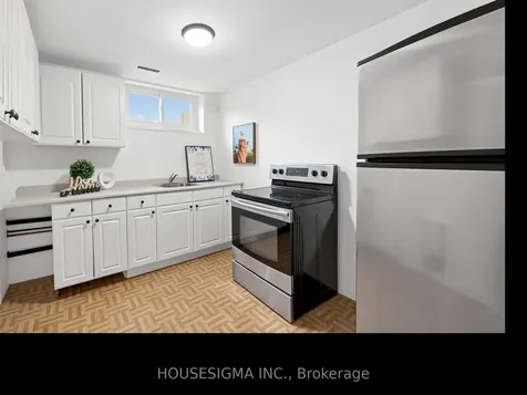 423 Connaught Avenue Toronto ON M2R 2M4