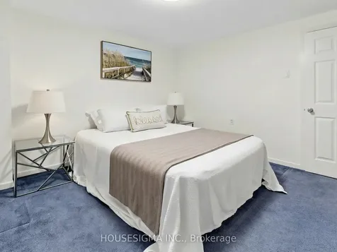 423 Connaught Avenue Toronto ON M2R 2M4