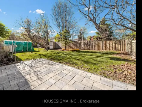 423 Connaught Avenue Toronto ON M2R 2M4