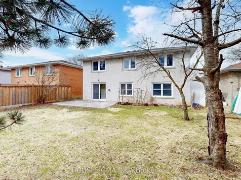 423 Connaught Avenue Toronto ON M2R 2M4
