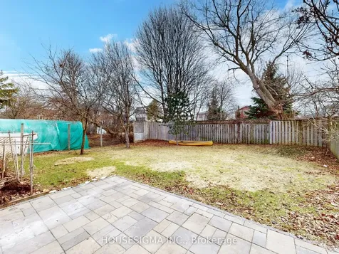 423 Connaught Avenue Toronto ON M2R 2M4