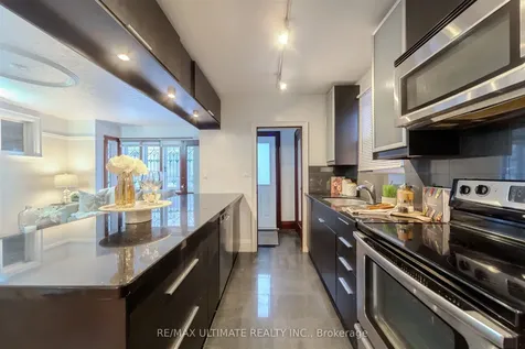 46 Lorindale Avenue Toronto ON M5M 3C2
