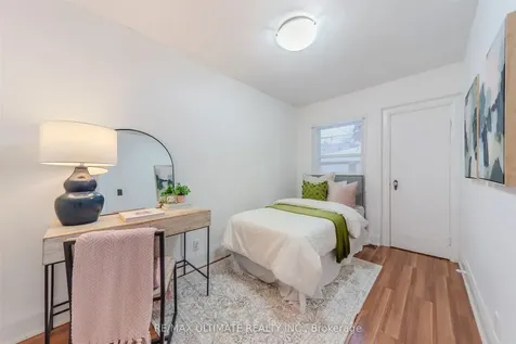 46 Lorindale Avenue Toronto ON M5M 3C2