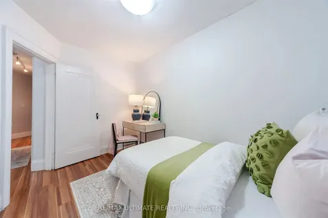 46 Lorindale Avenue Toronto ON M5M 3C2