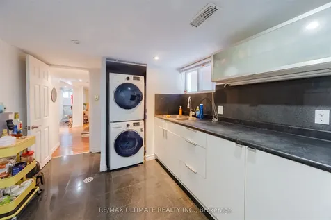 46 Lorindale Avenue Toronto ON M5M 3C2