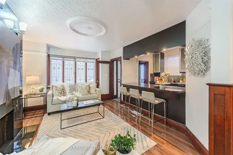 46 Lorindale Avenue Toronto ON M5M 3C2