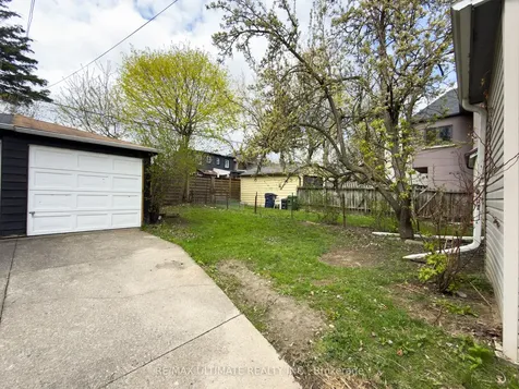 46 Lorindale Avenue Toronto ON M5M 3C2