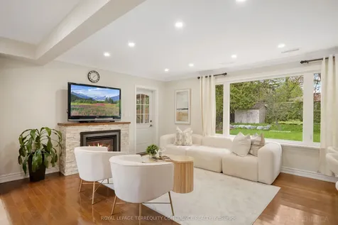 12 Finchurst Drive Toronto ON M2R 1K9