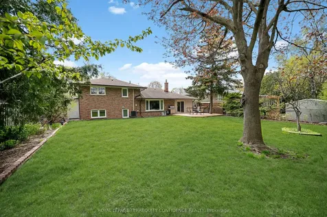 12 Finchurst Drive Toronto ON M2R 1K9