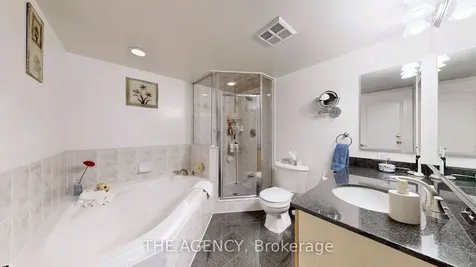 880 Grandview Way Toronto ON M2N 7B2